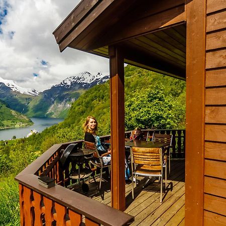 Fossen Camping Villa Geiranger Exteriör bild